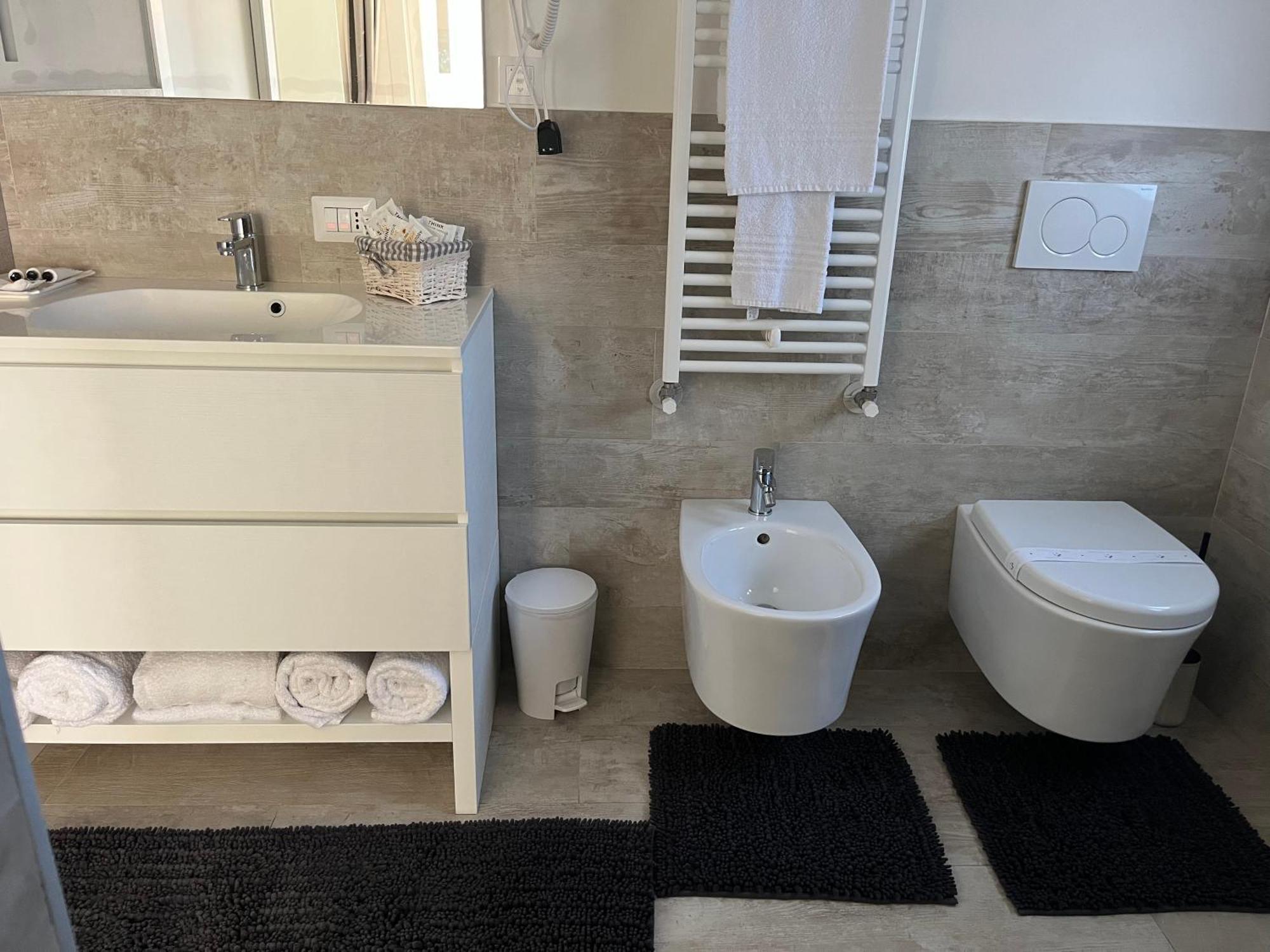 Sirmionerooms Exteriör bild